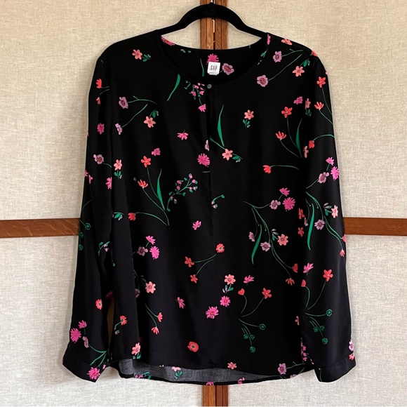 GAP Tops - GAP Black Floral Print Long Sleeve Blouse Shirt - Size XL
